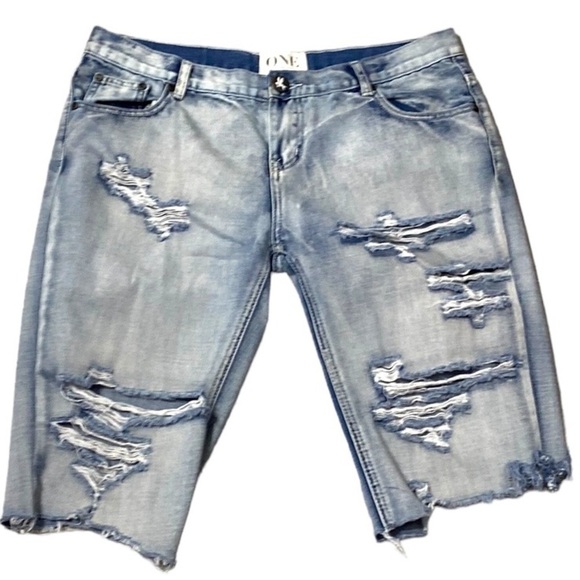One Teaspoon Distressed Blue Trucker Shorts Size 30 - Picture 1 of 9